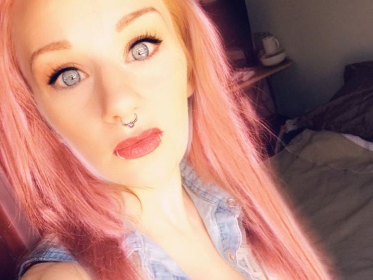 Image de profil du modèle de webcam FreshhxStart