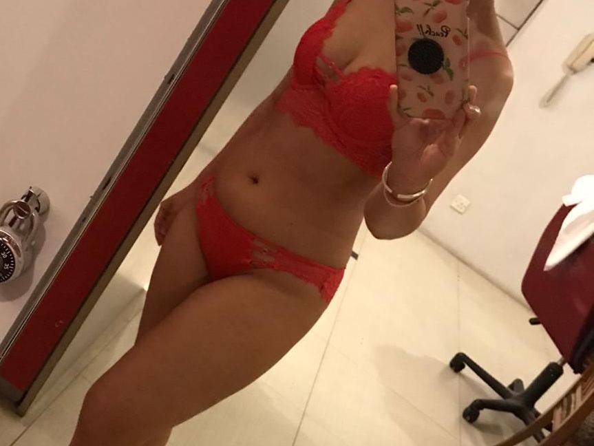 Asianwife immagine del profilo del modello di cam