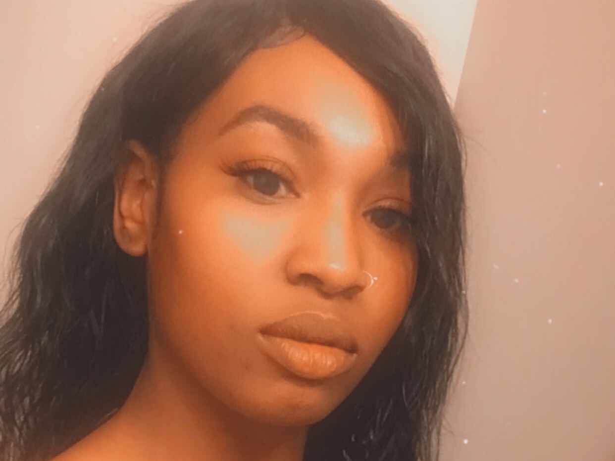 Image de profil du modèle de webcam Sunflower69XX