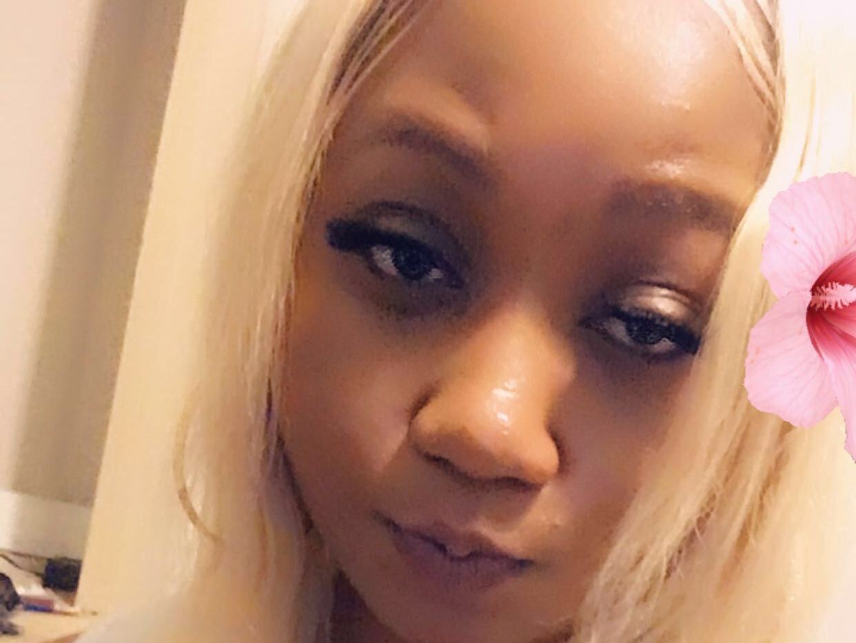 Ladynba profielfoto van cam model 