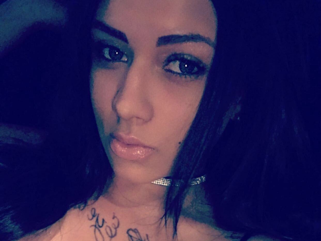 Imagen de perfil de modelo de cámara web de Spanish_Mermaid