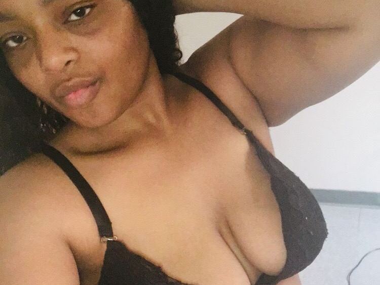 Foto de perfil de modelo de webcam de BlackBeautys 