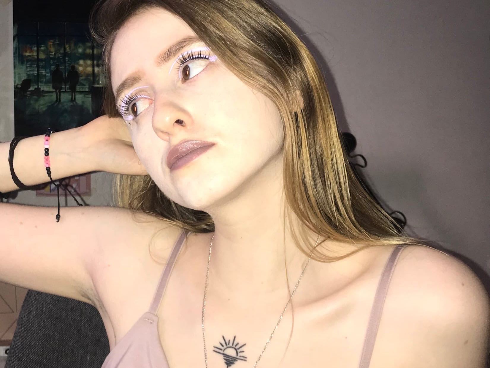 sweetgirlannie profilbild på webbkameramodell 