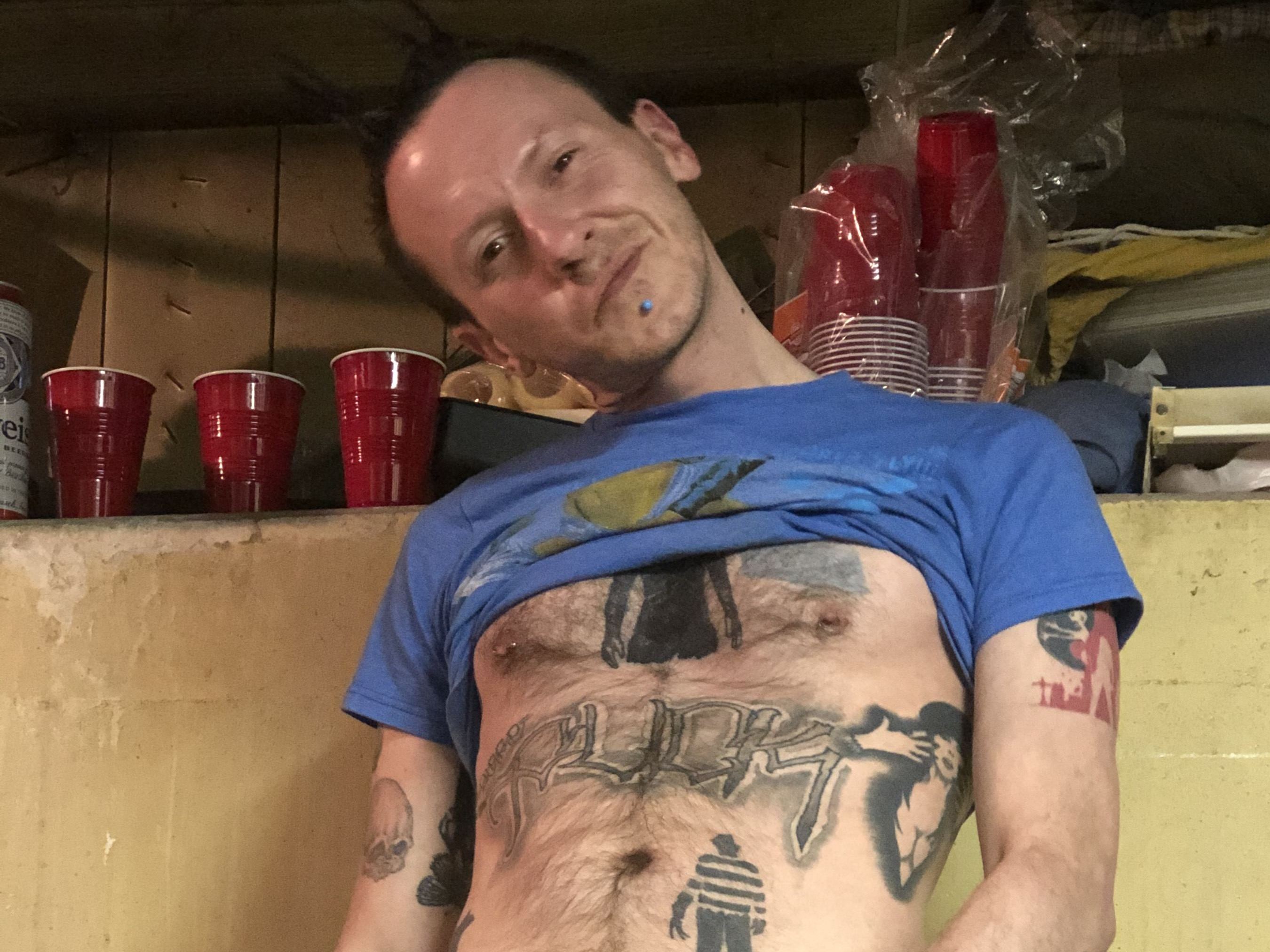 deviantacts profilbild på webbkameramodell 
