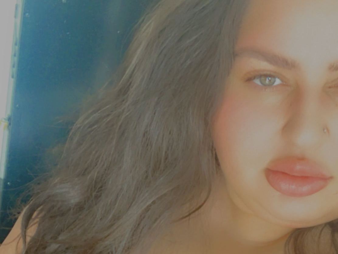 Luluroska immagine del profilo del modello di cam