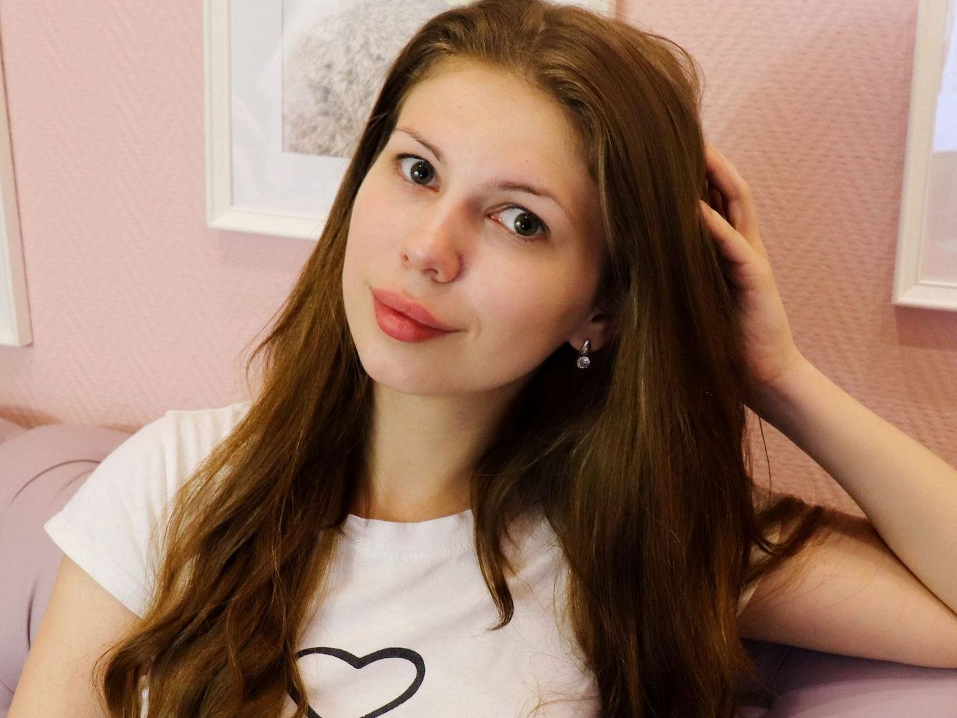 GentleGia cam model profile picture 