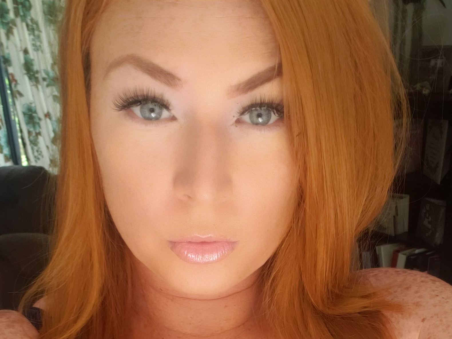 Image de profil du modèle de webcam Strawberrydollbabee