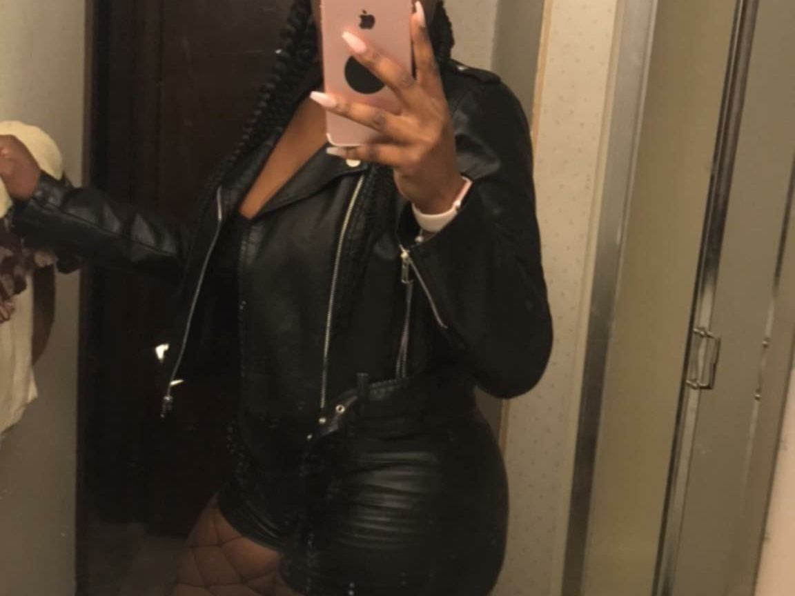 SweeterTee immagine del profilo del modello di cam
