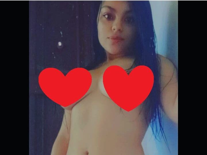 Imagen de perfil de modelo de cámara web de Emiiliana