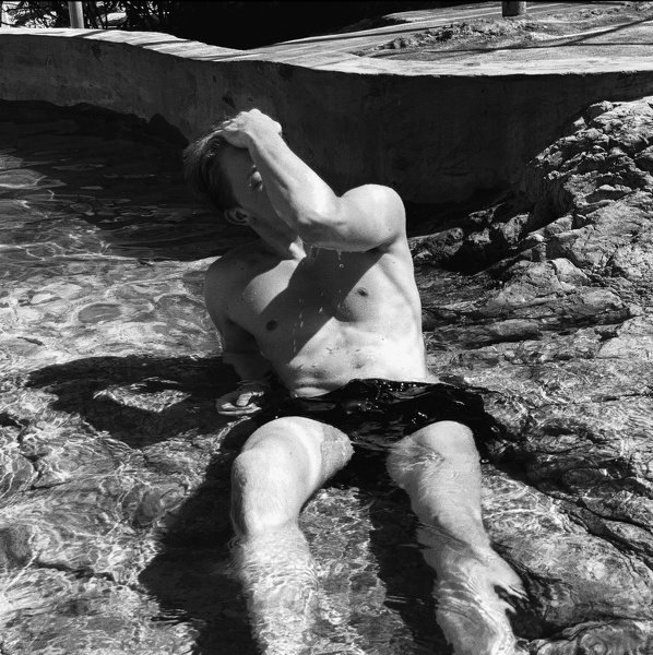 Performer SalmonBells Photo 3