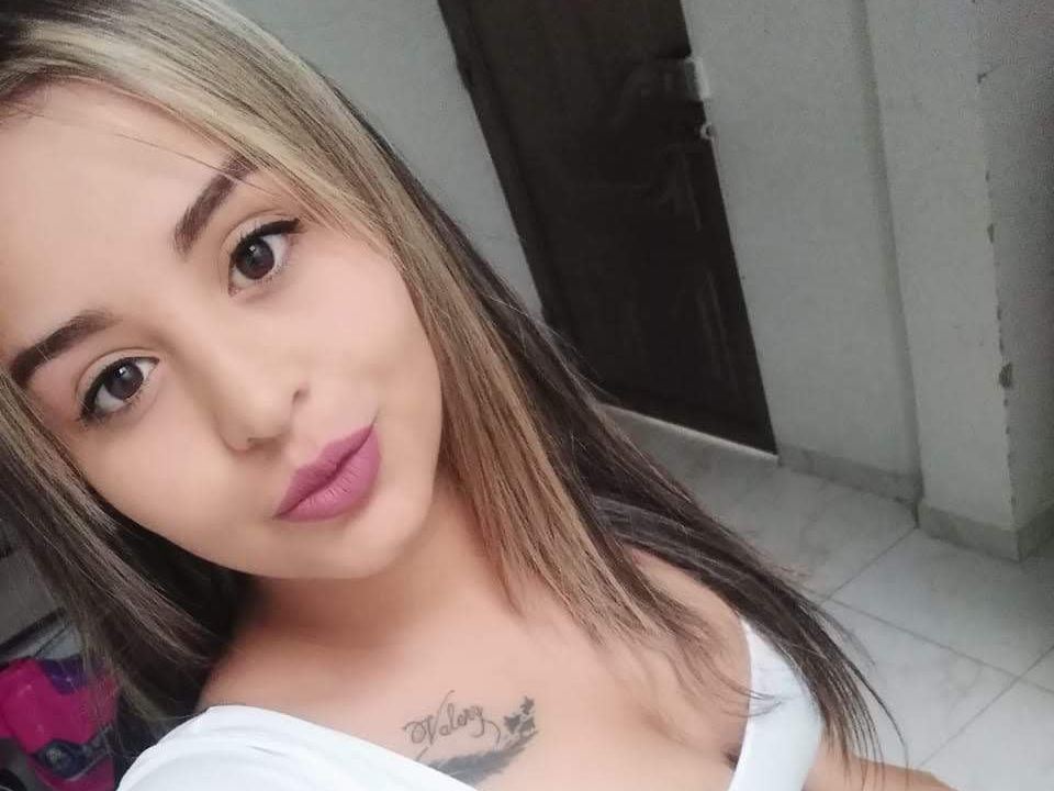 Image de profil du modèle de webcam emyli_parker