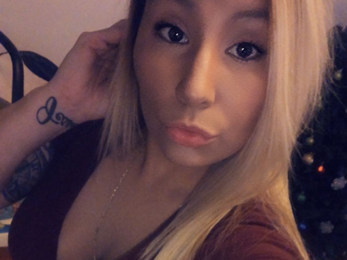 Profilbilde av GracieJames webkamera modell