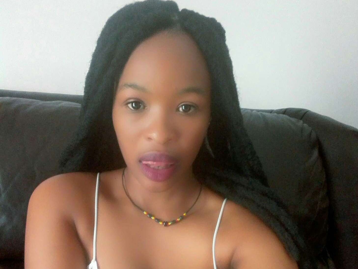 Cuteybee01 profielfoto van cam model 