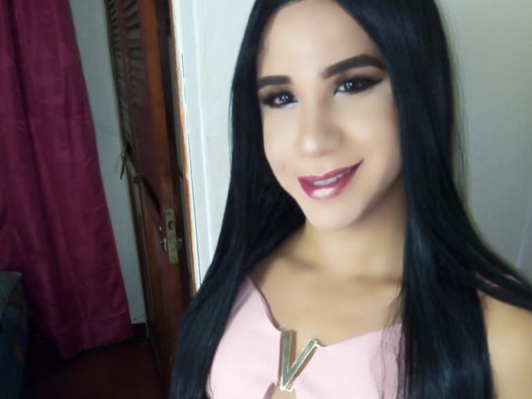 rosmeryhotty profielfoto van cam model 