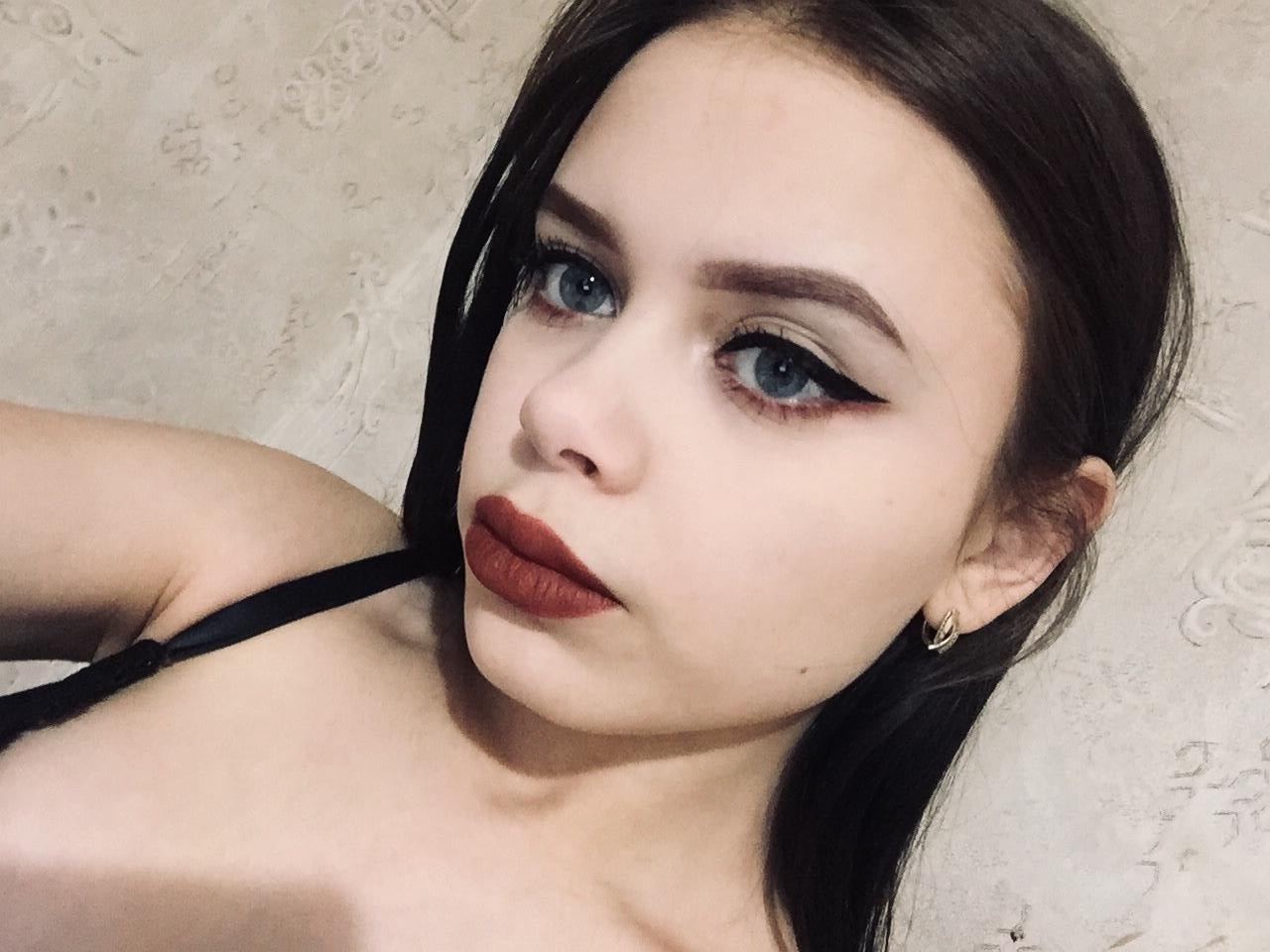 HolyMollyX profielfoto van cam model 