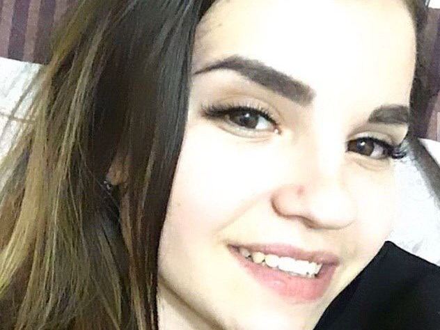 Image de profil du modèle de webcam Ellissea