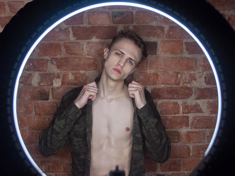 Artiest AhtonMey Foto 4