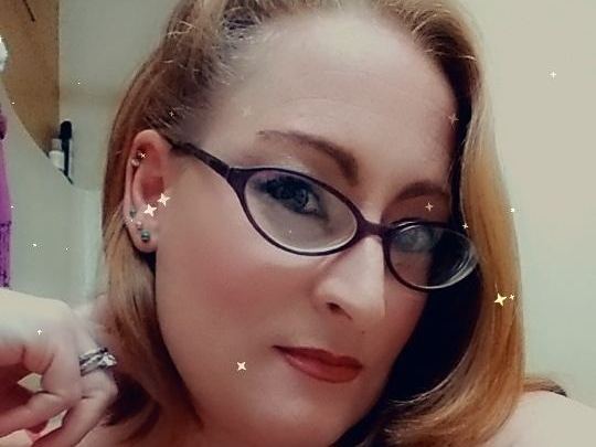 Image de profil du modèle de webcam CurvyNymph