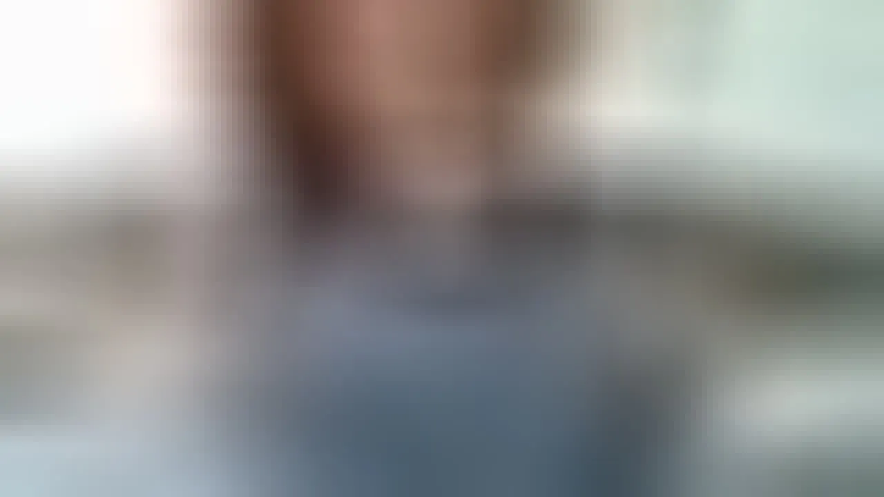 Interprete MissHazelAdams Video 1