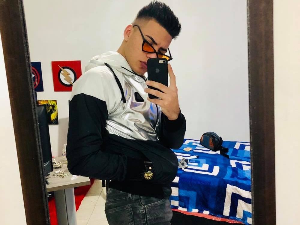Foto de perfil de modelo de webcam de Peter_play 
