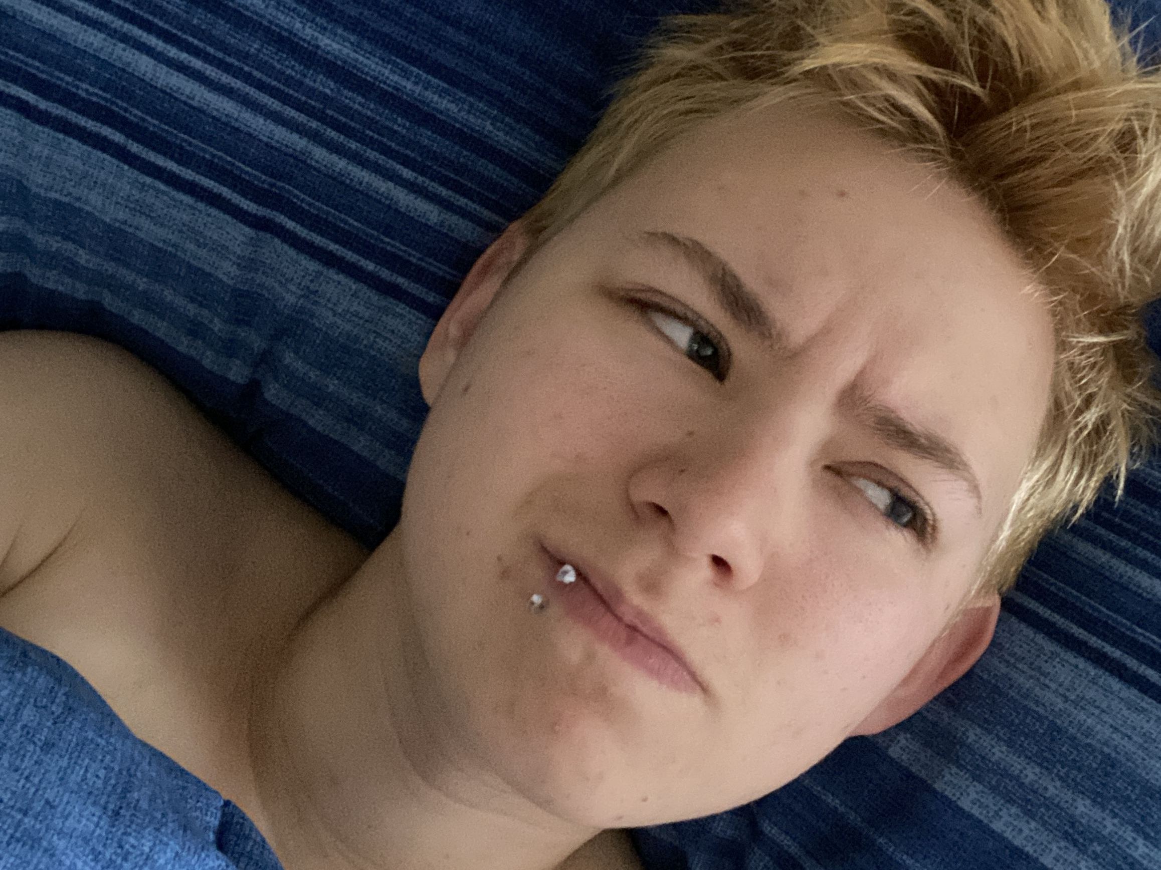 SamuelElliot profilbild på webbkameramodell 