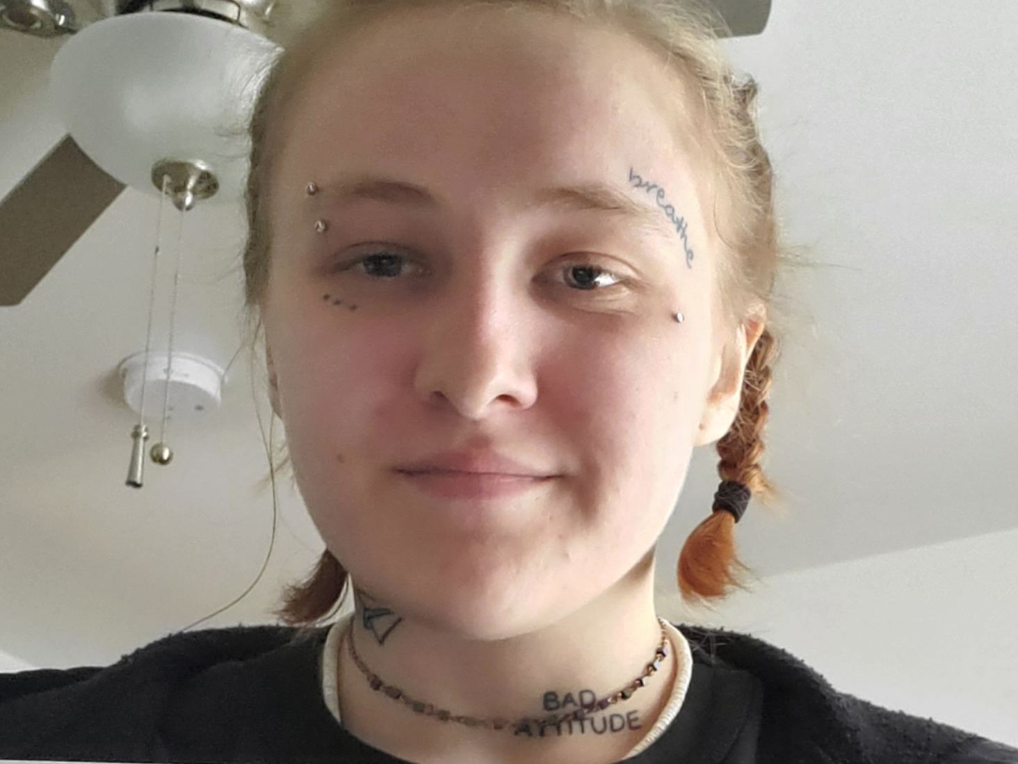 RoseWhite2385 Profilbild des Cam-Modells 