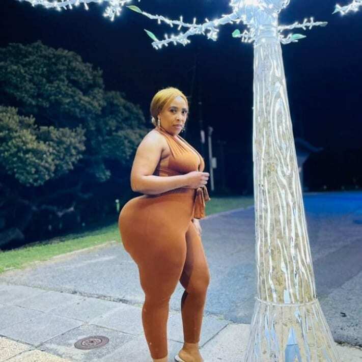 Utøver goddessmilf Bilde 1