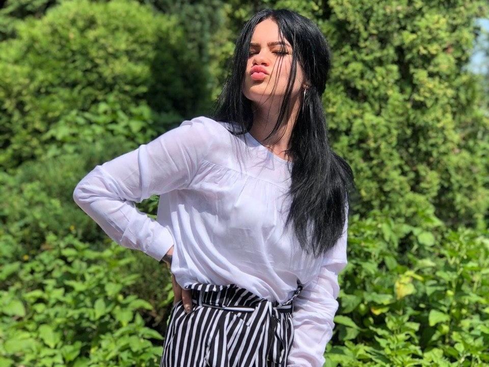 Foto de perfil de modelo de webcam de Lizi_Amazing 