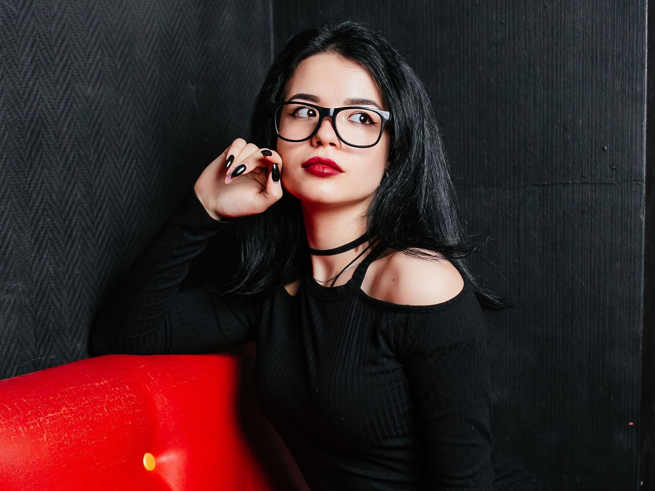 StrawberryKara cam model profile picture 