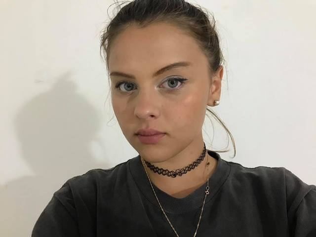 Imagen de perfil de modelo de cámara web de HighTimeEva137