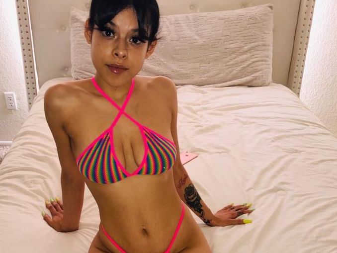 Profilbilde av yasminevalentine webkamera modell