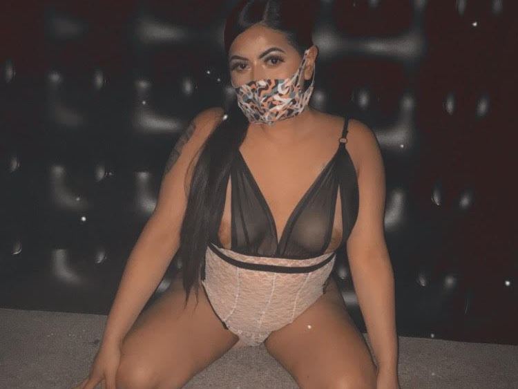 Foto de perfil de modelo de webcam de DulceDeLeche36 