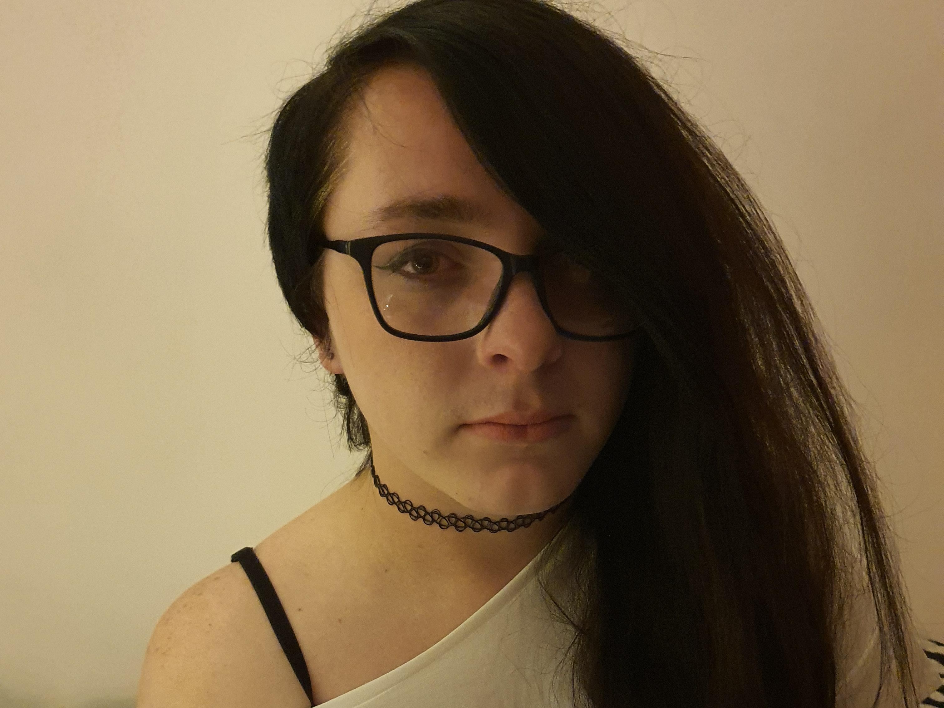 Image de profil du modèle de webcam Emmaclaaire