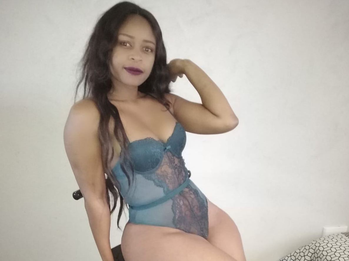 Image de profil du modèle de webcam Nosybaby