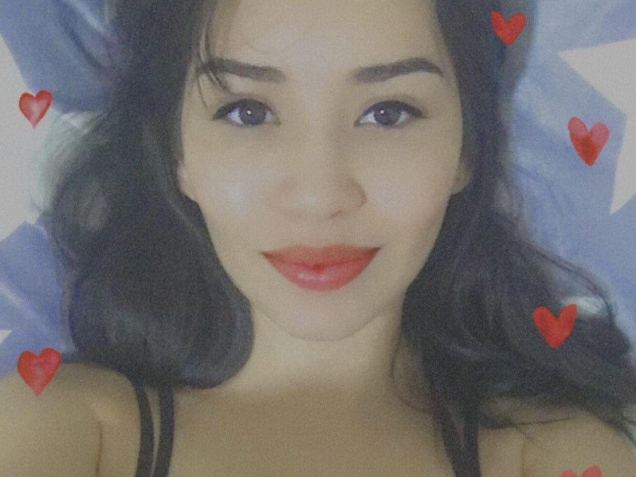Image de profil du modèle de webcam Tatitahot03