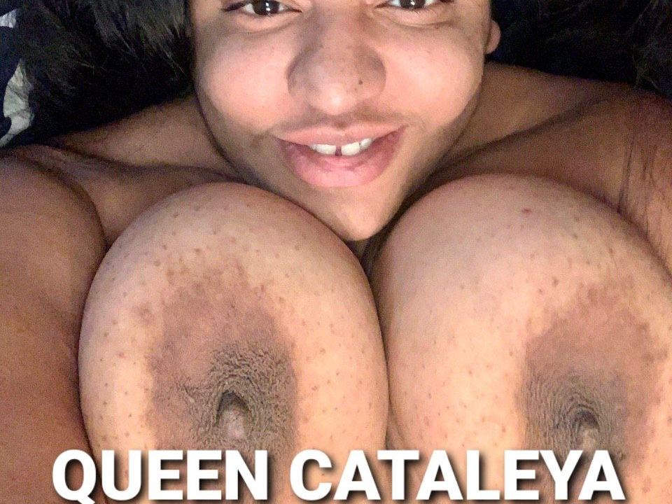 QueenCataleyabbc profilbild på webbkameramodell 