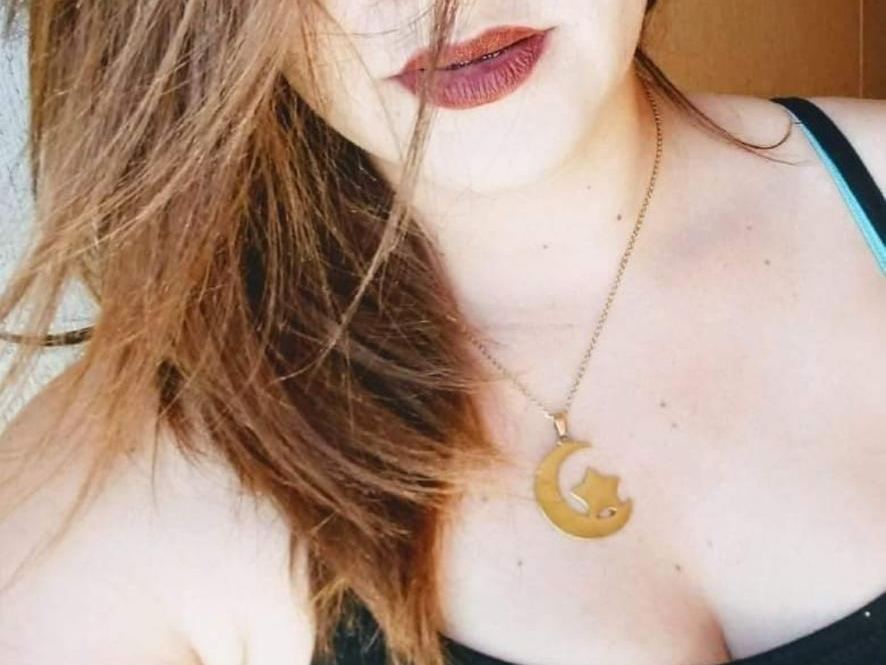 Image de profil du modèle de webcam Ella_sex