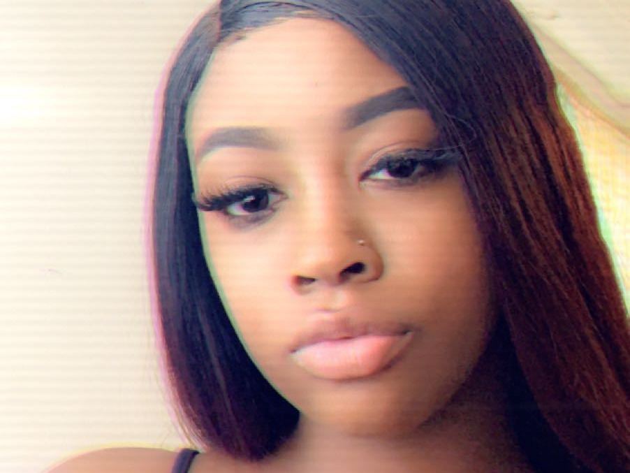 Image de profil du modèle de webcam Luckielexx