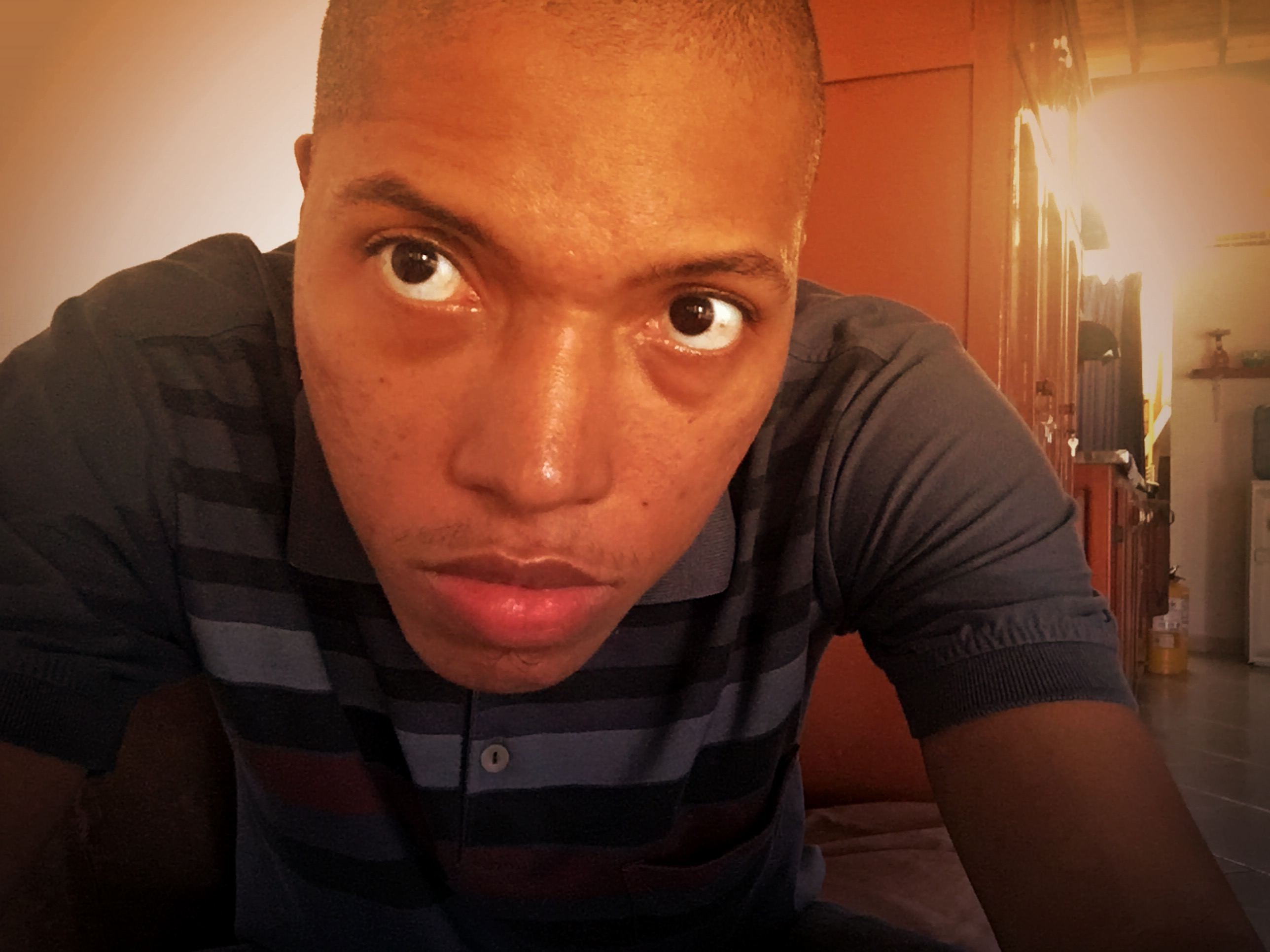 Image de profil du modèle de webcam corvus_guy