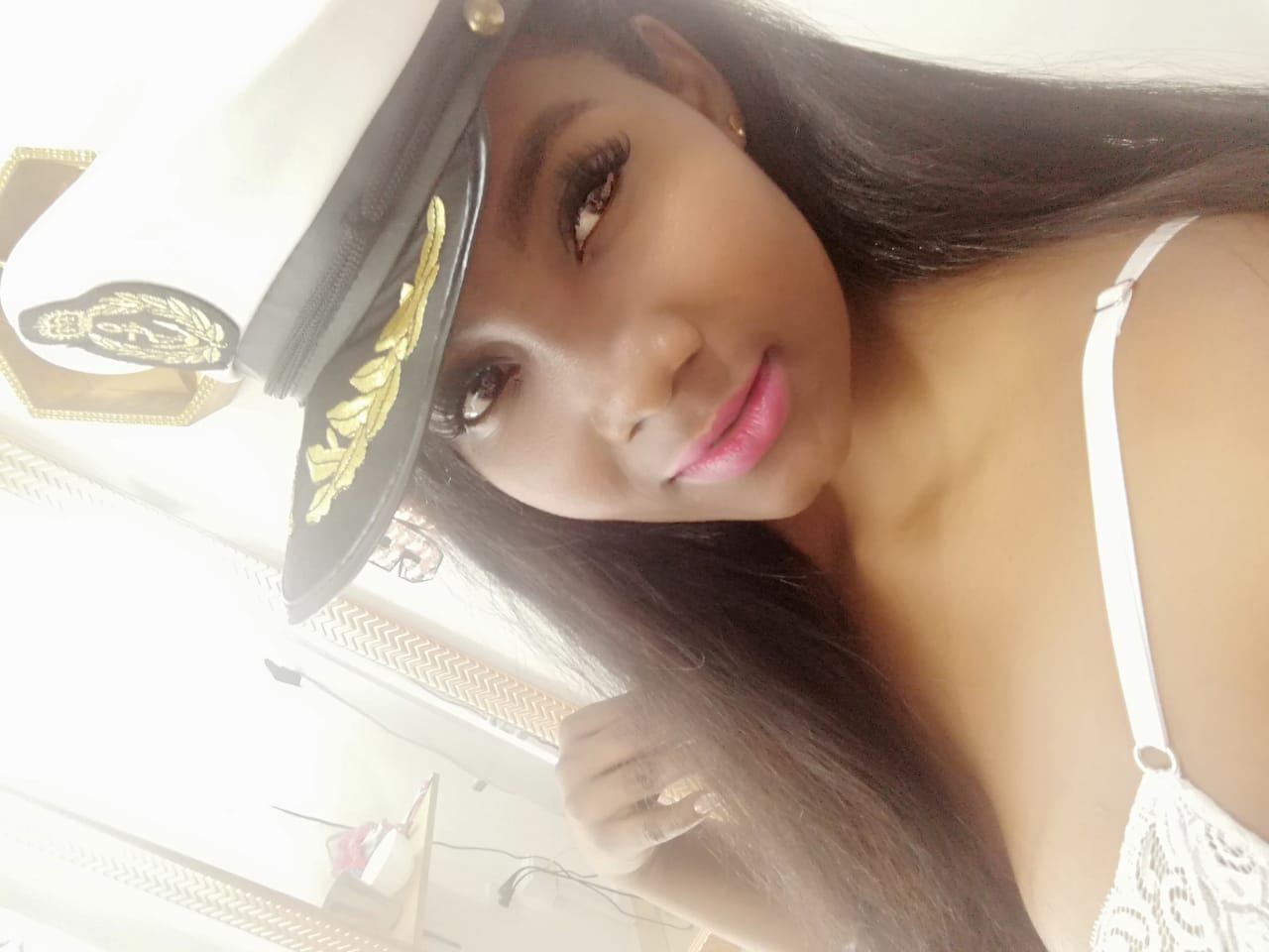 Image de profil du modèle de webcam annicuteebony