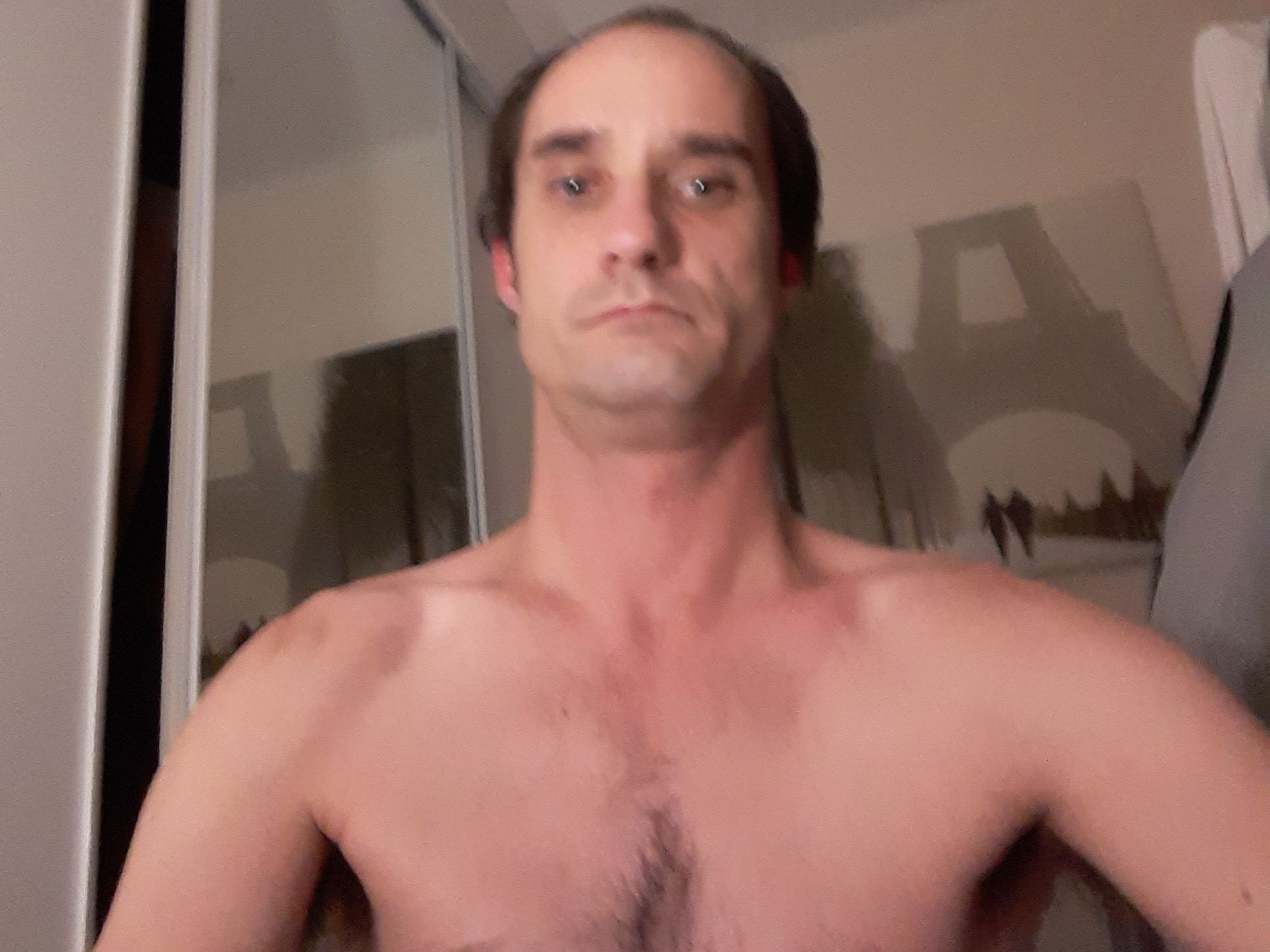Imagen de perfil de modelo de cámara web de DeadlyseriousItsme