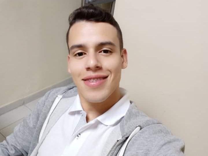 Image de profil du modèle de webcam justincuteboyx