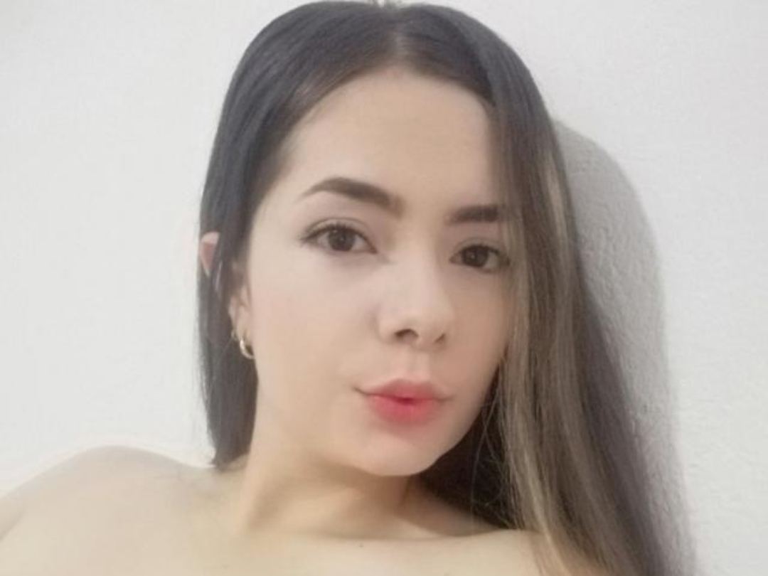 kendranova cam model profile picture 