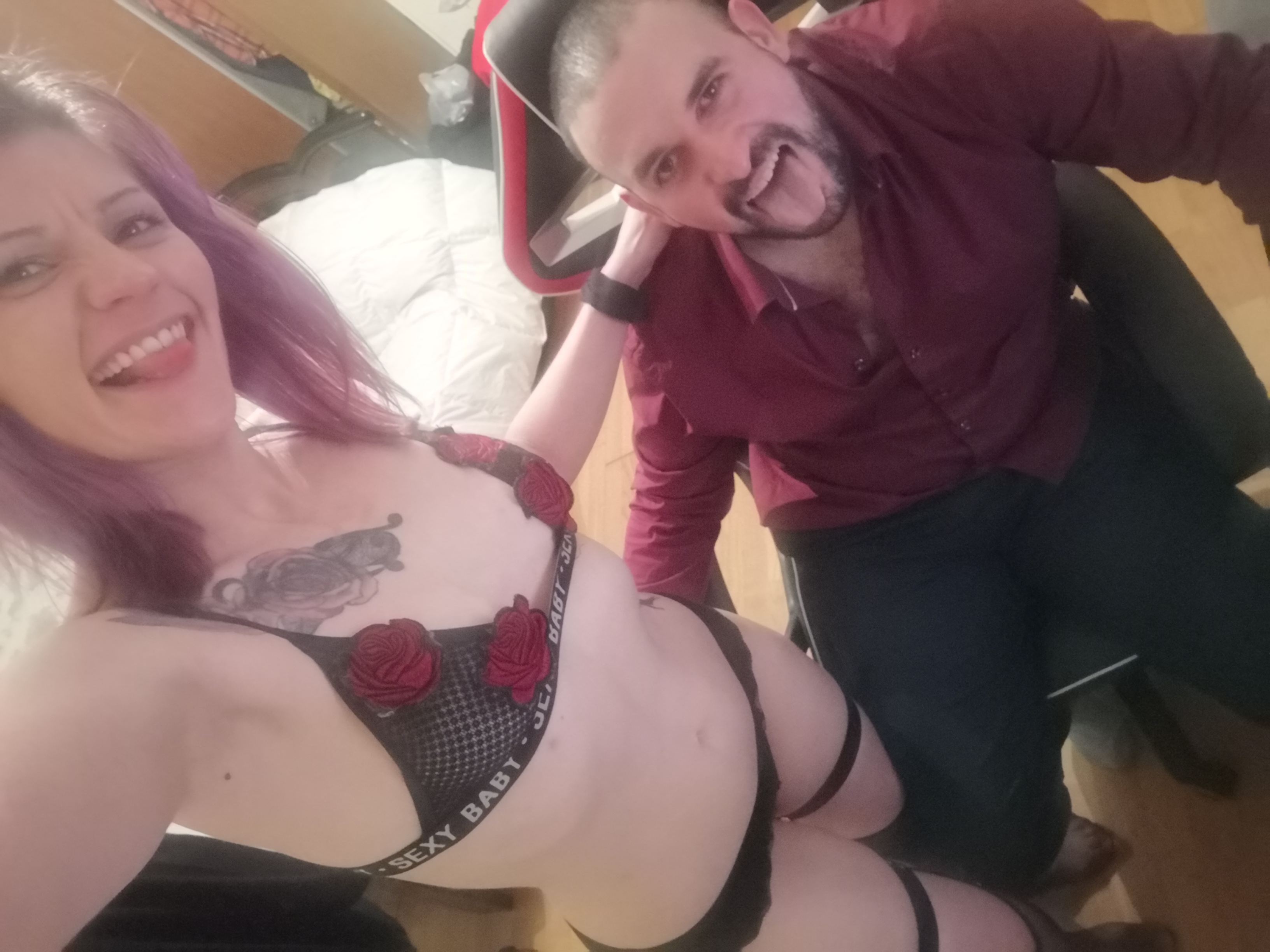 LesTrolls profielfoto van cam model 