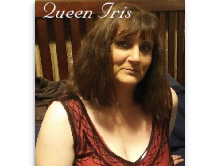 Imagen de perfil de modelo de cámara web de Queenirisbbc