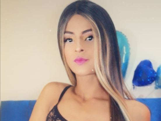 CharllotteCameroom Profilbild des Cam-Modells 