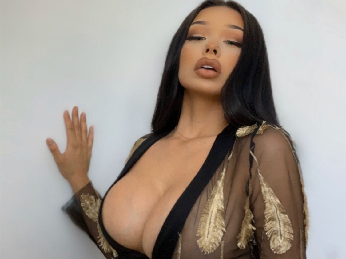 Image de profil du modèle de webcam Ana_Lynn