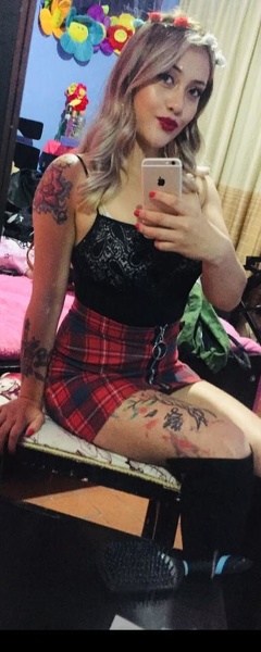 Interprète LucyyFlowers Photo 5