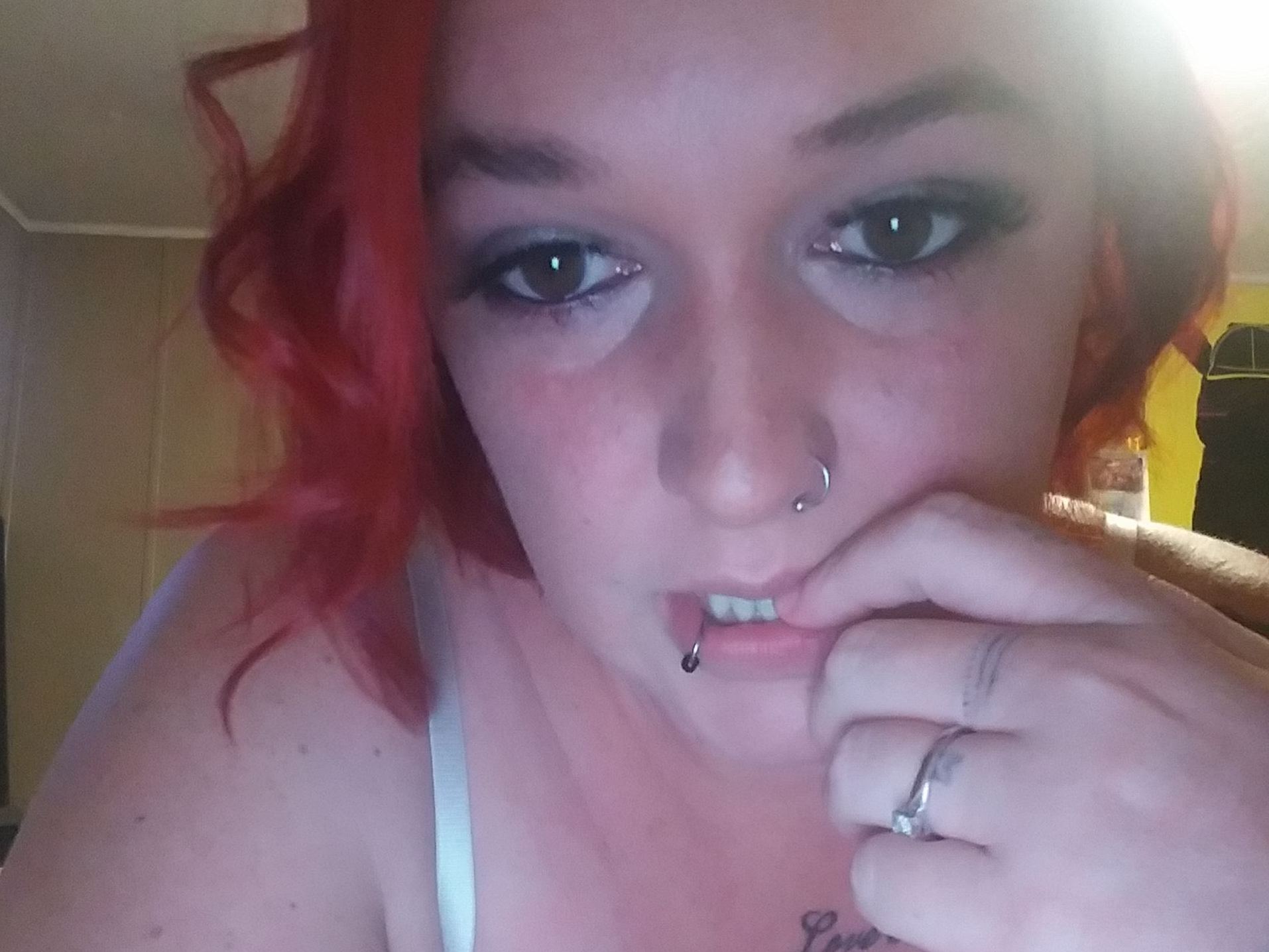 TuesdayM Profilbild des Cam-Modells 