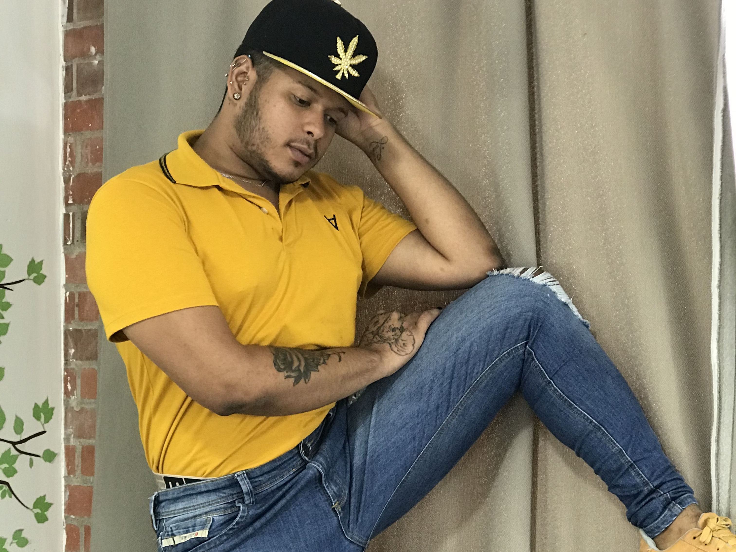 Imagen de perfil de modelo de cámara web de valentino_real